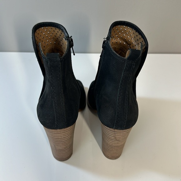 Lucky Brand Lakmen Booties Peep Toe Stacked Heel Size 7.5 - Picture 7 of 15